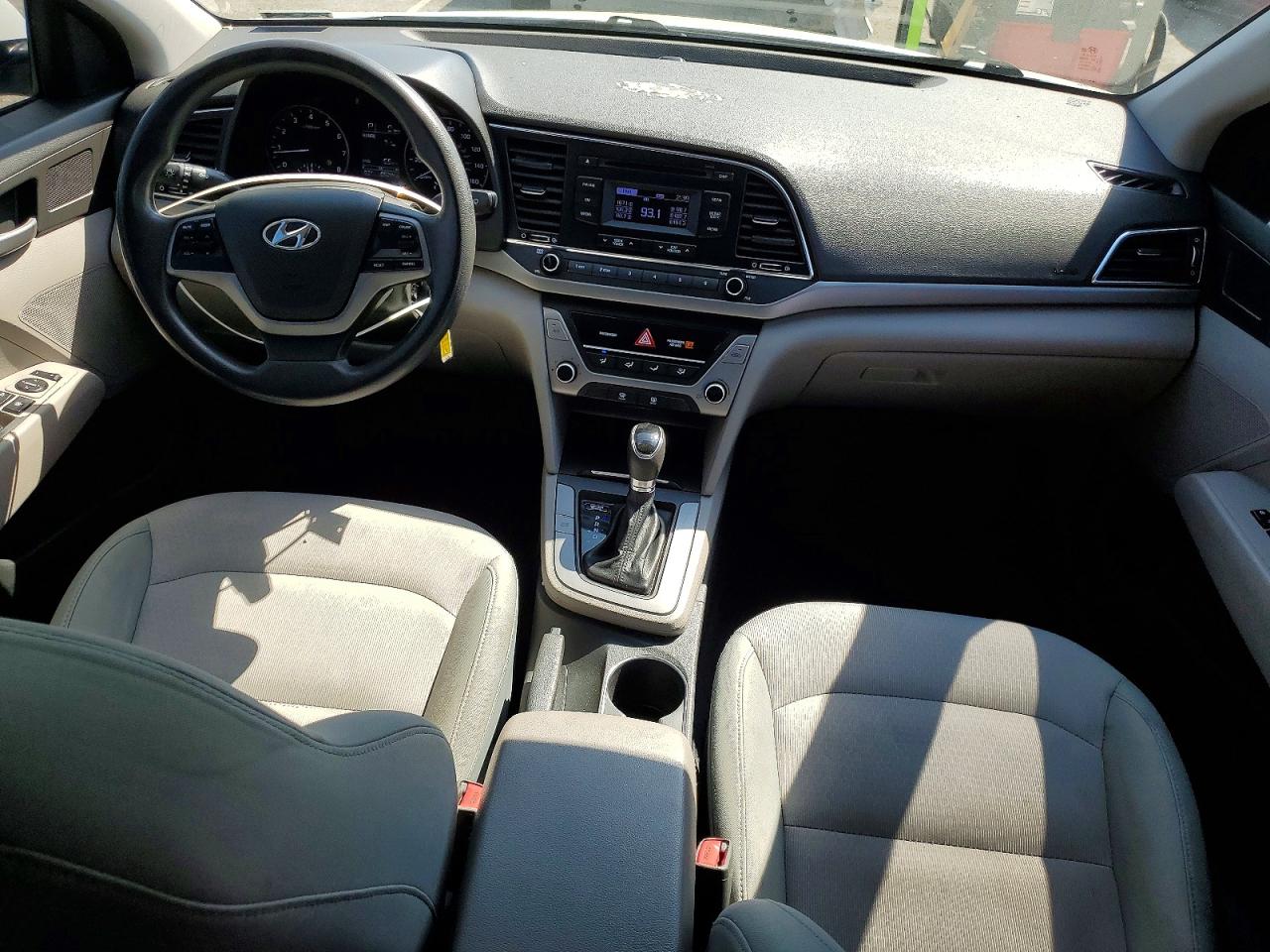 2017 HYUNDAI ELANTRA
