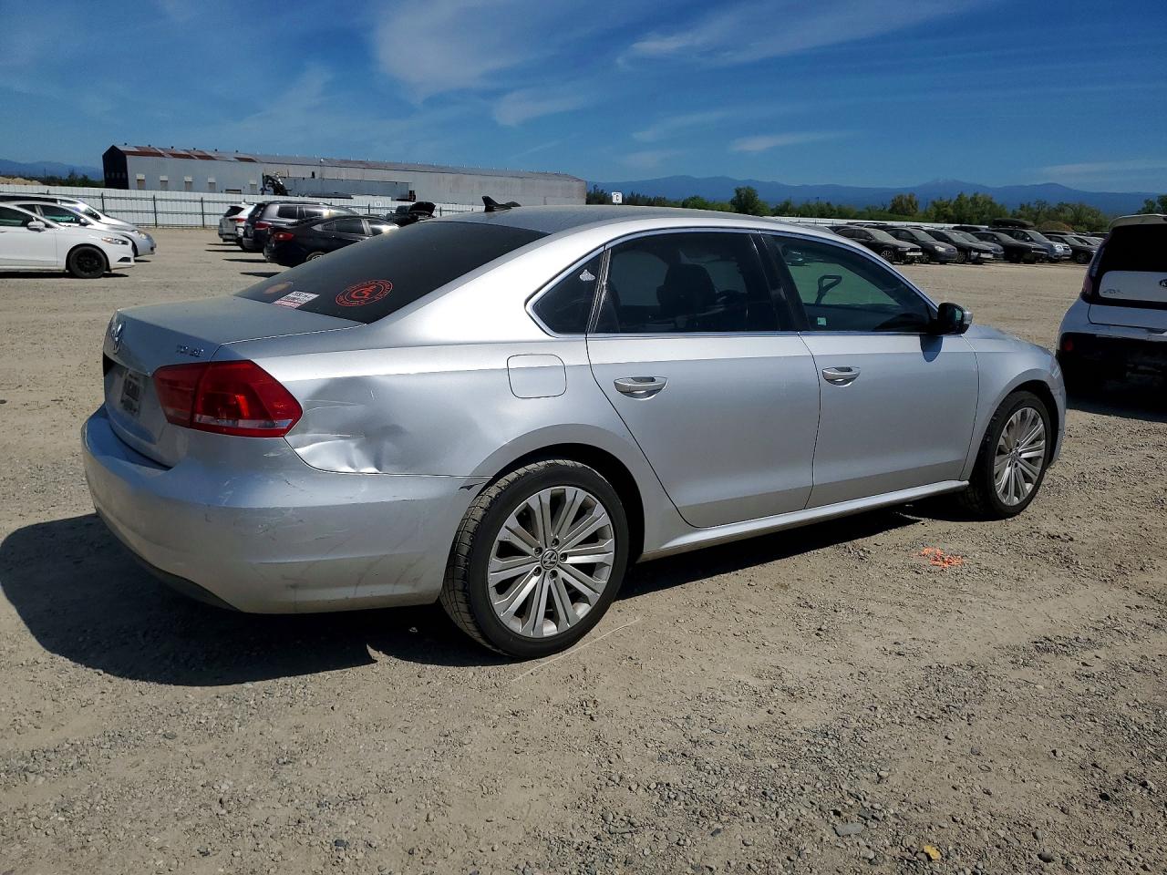 2015 VOLKSWAGEN PASSAT