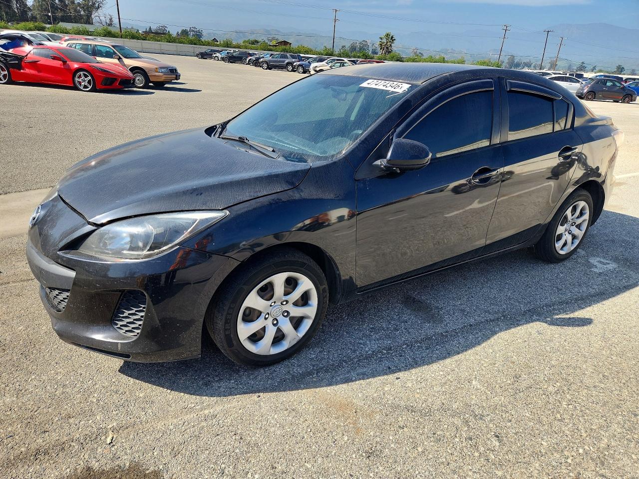 2013 MAZDA 3