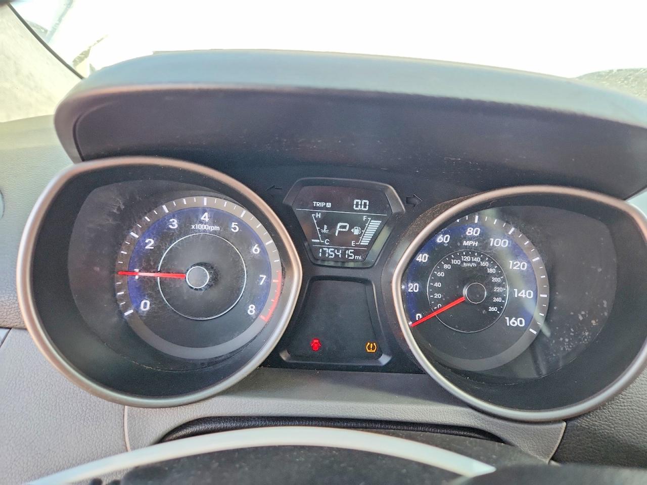 2014 HYUNDAI ELANTRA