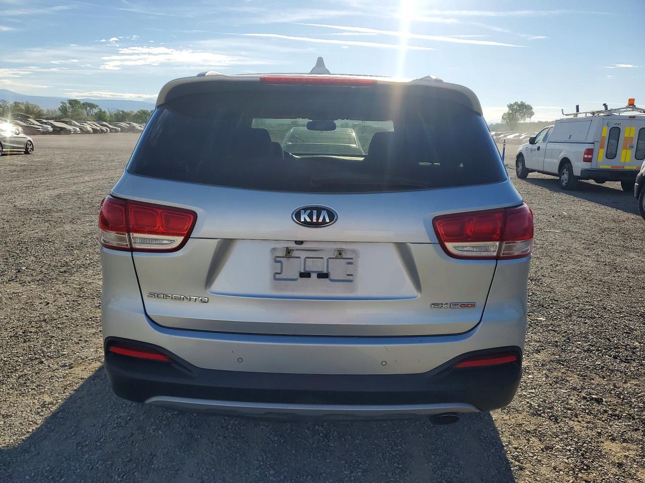 2016 KIA SORENTO