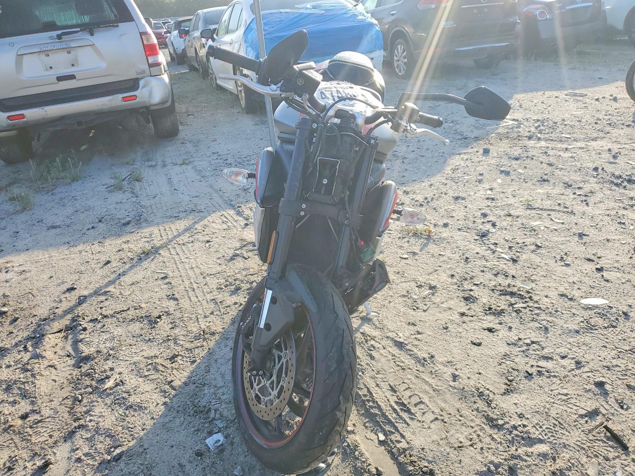 2022 TRIUMPH MOTORCYCLE STREET