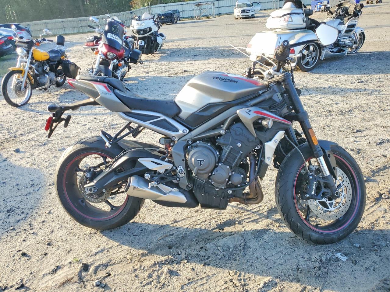 2022 TRIUMPH MOTORCYCLE STREET