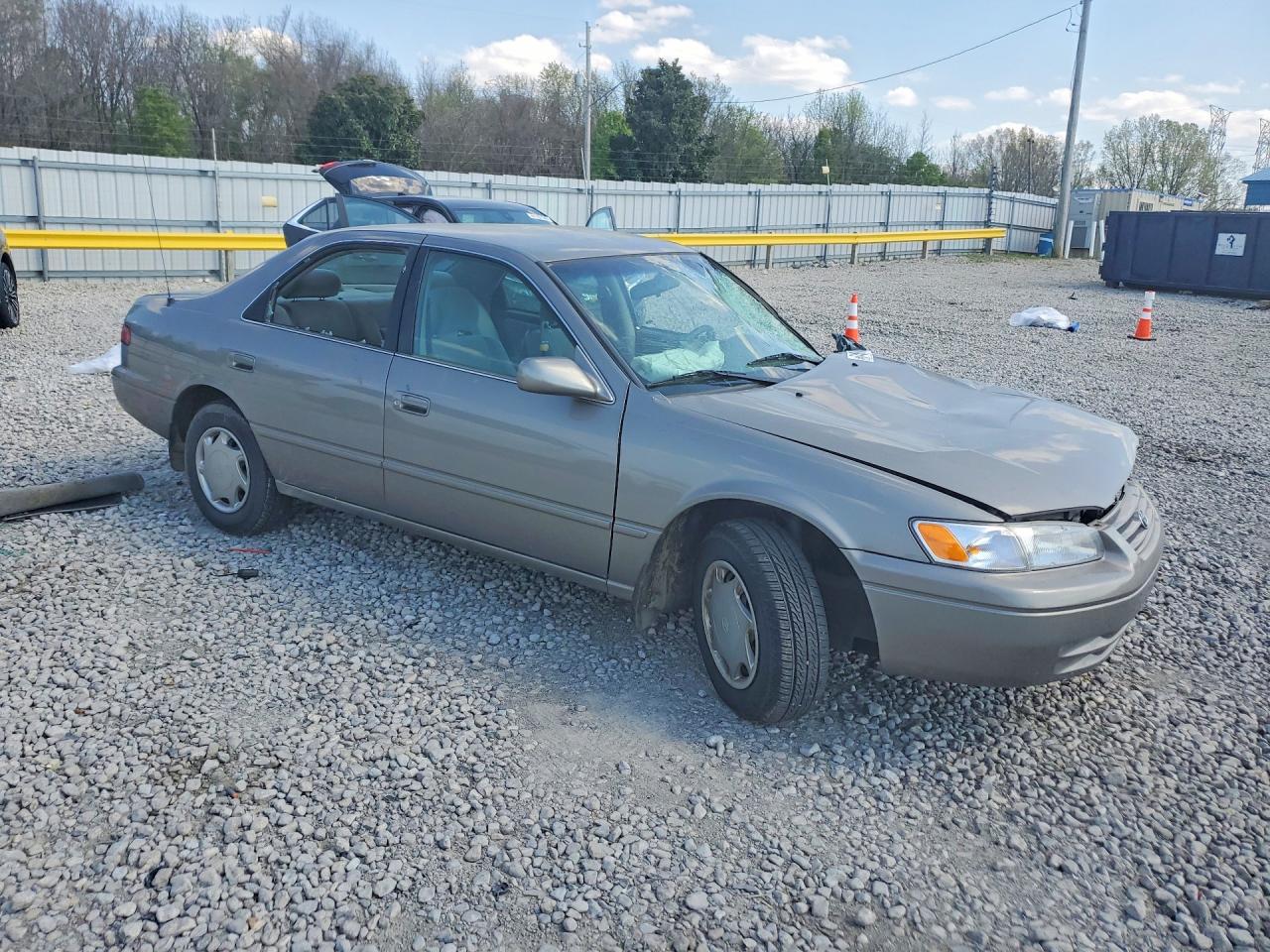1998 TOYOTA CAMRY