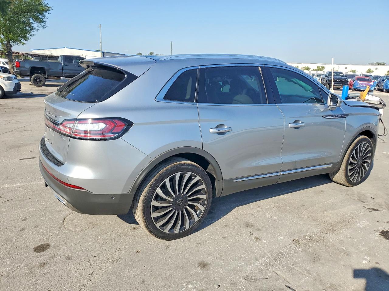 2020 LINCOLN NAUTILUS