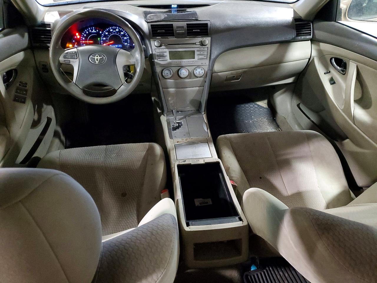2011 TOYOTA CAMRY
