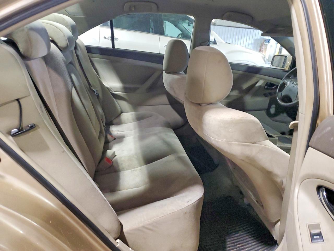 2011 TOYOTA CAMRY
