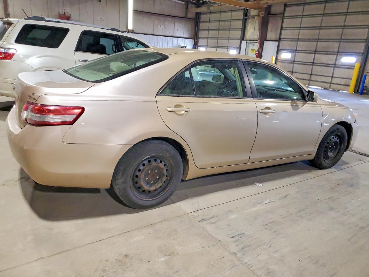 2011 TOYOTA CAMRY