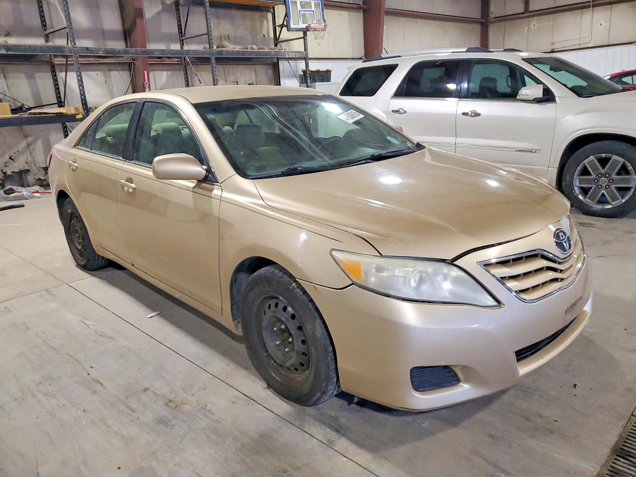 2011 TOYOTA CAMRY