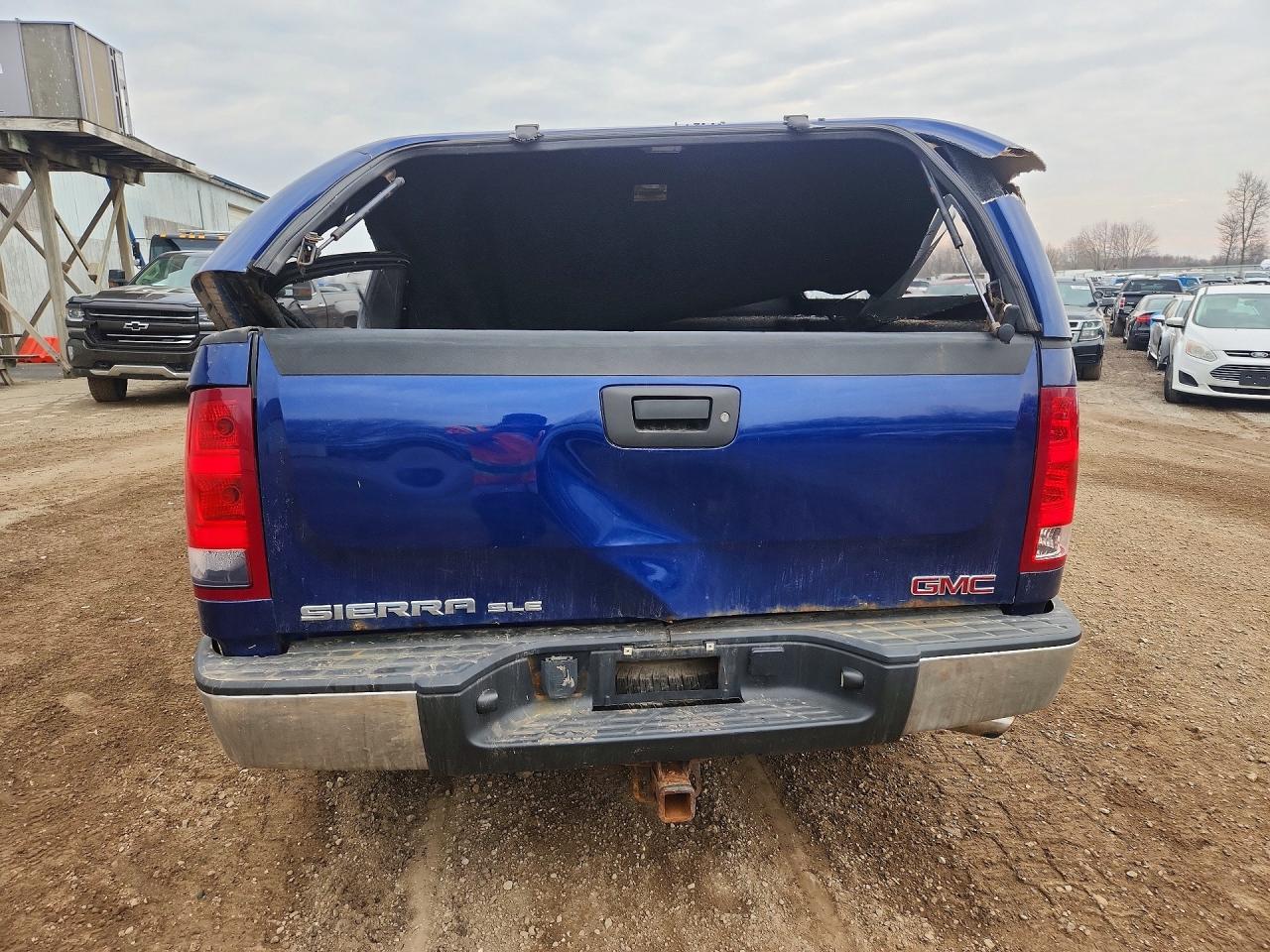 2013 GMC SIERRA