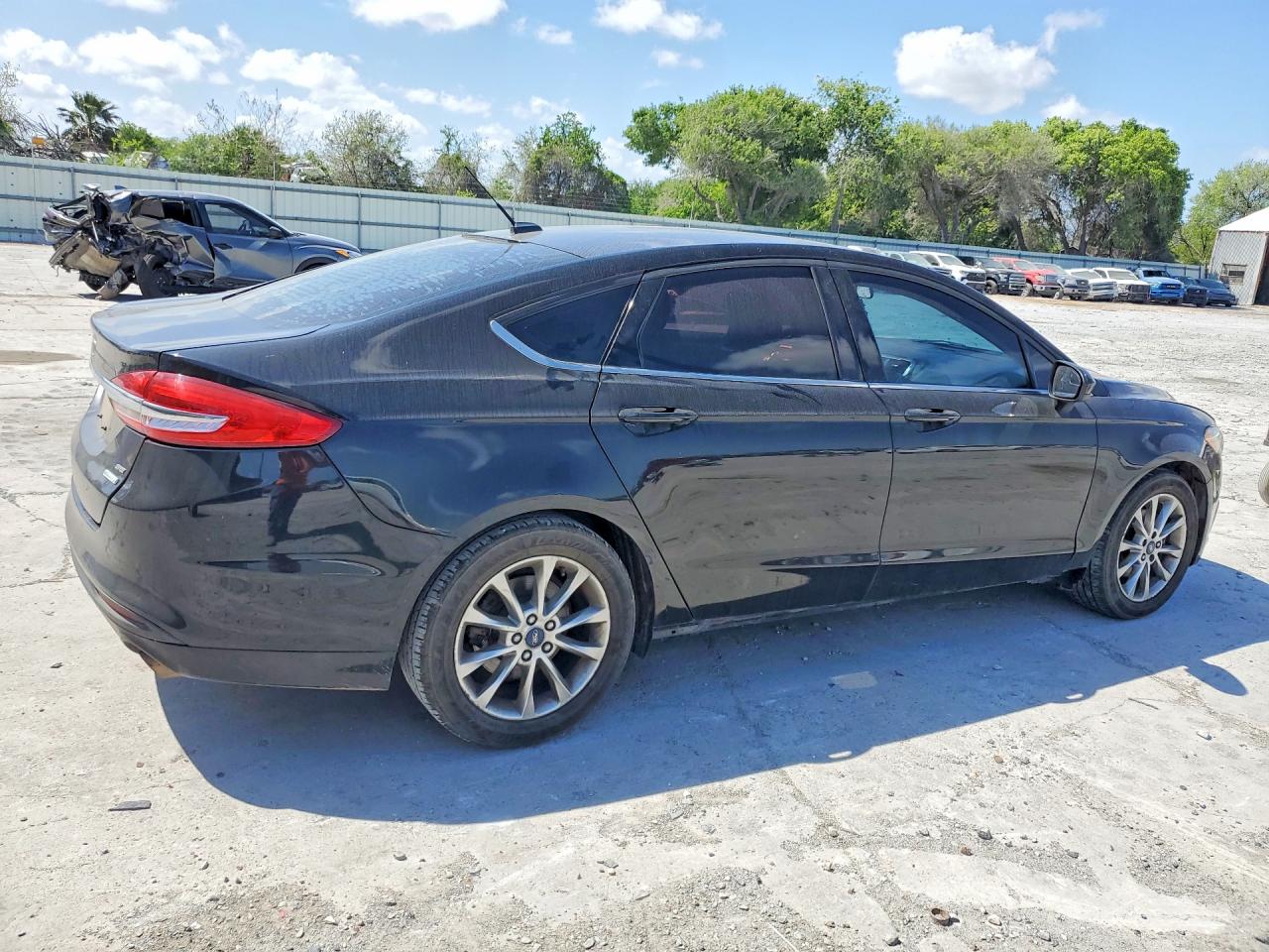 2017 FORD FUSION