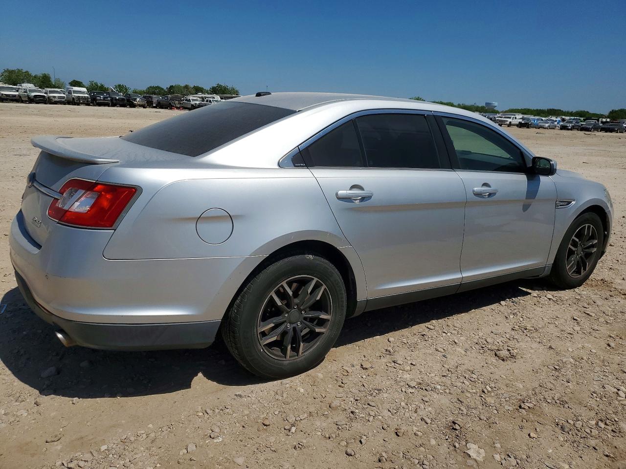 2010 FORD TAURUS