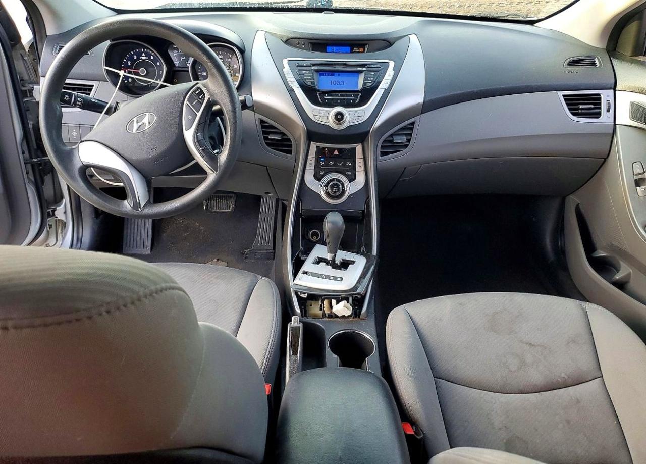 2011 HYUNDAI ELANTRA