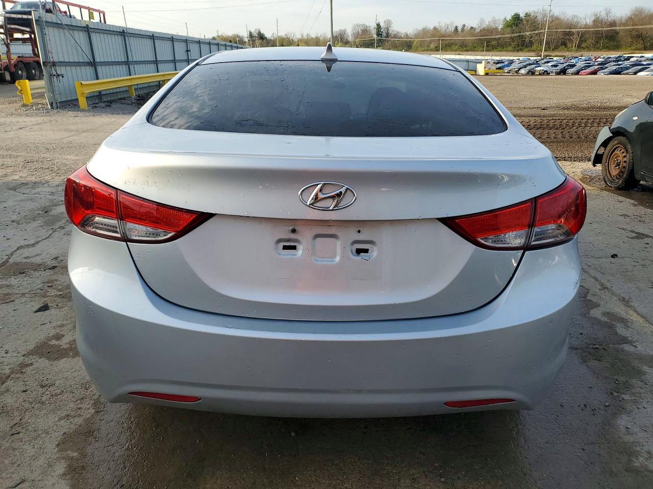 2011 HYUNDAI ELANTRA