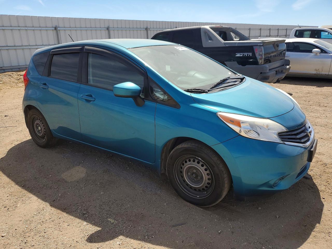 2016 NISSAN VERSA