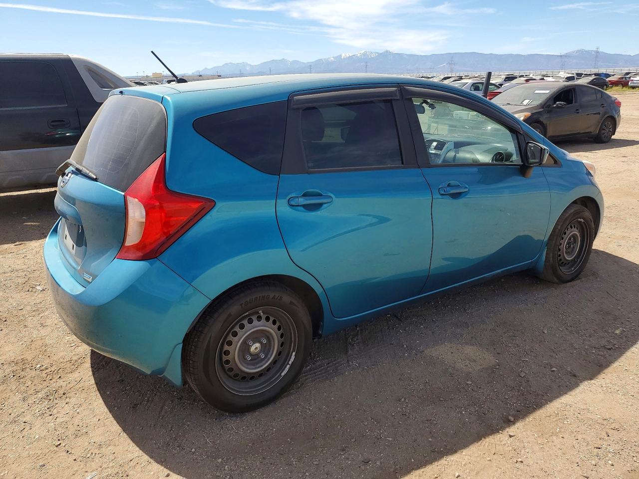 2016 NISSAN VERSA