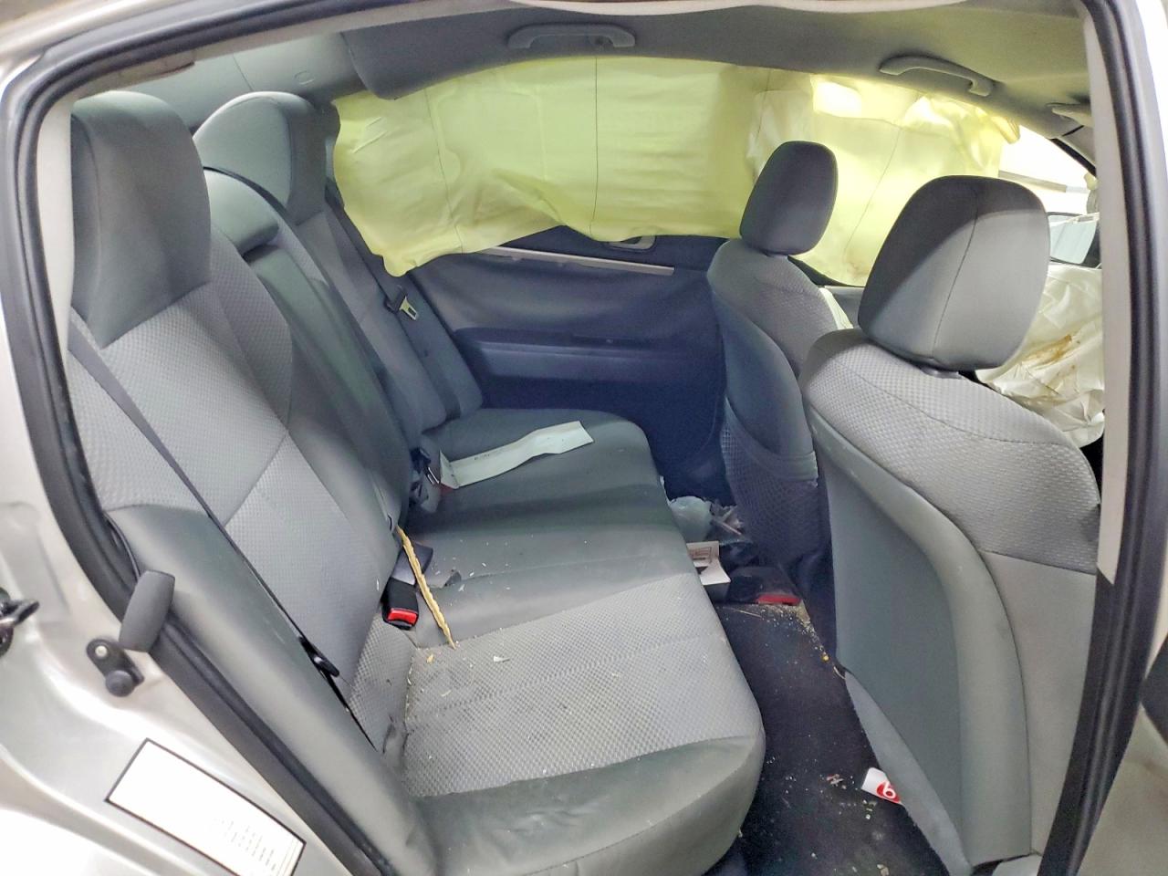 2011 MITSUBISHI GALANT