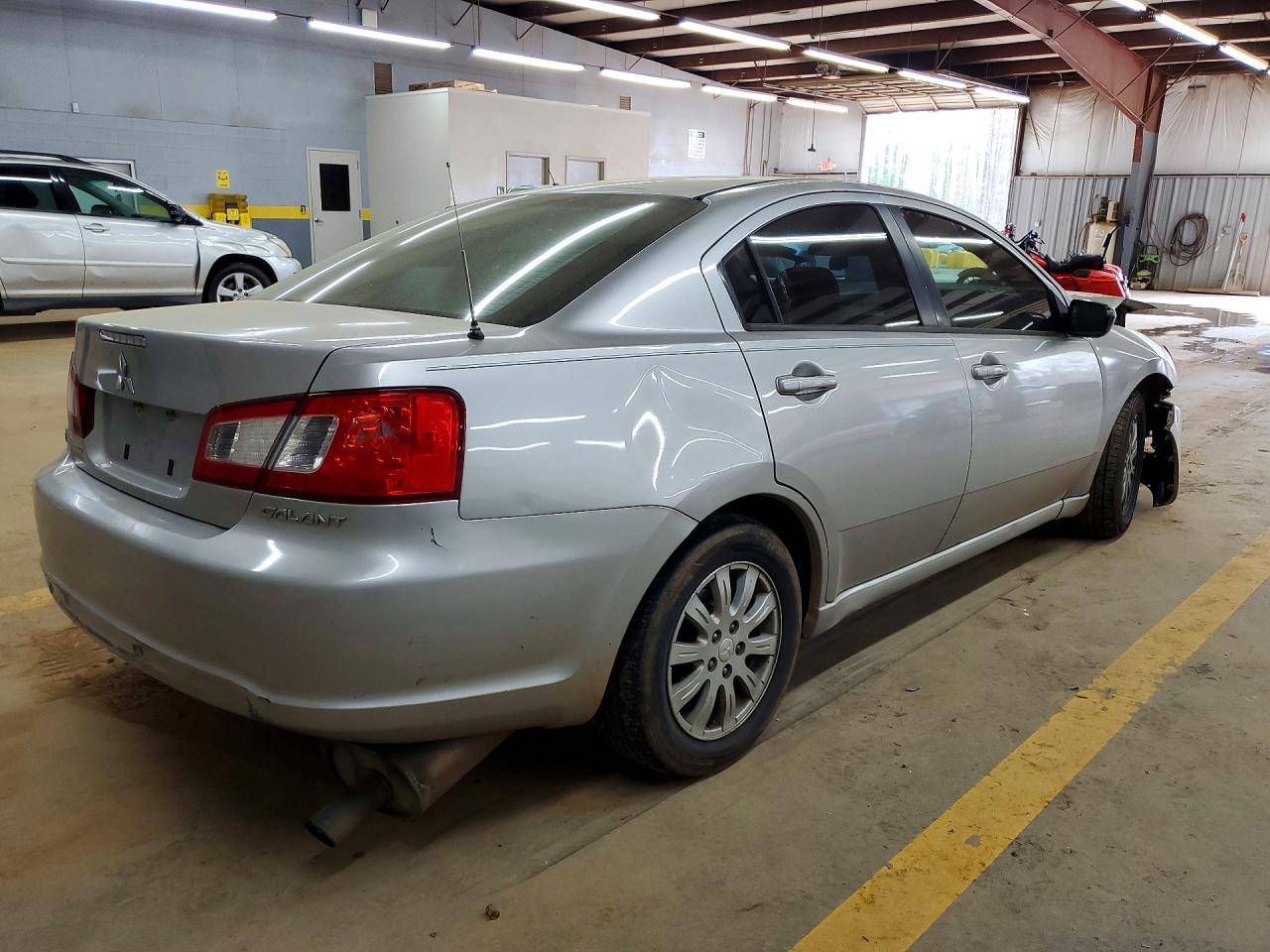 2011 MITSUBISHI GALANT