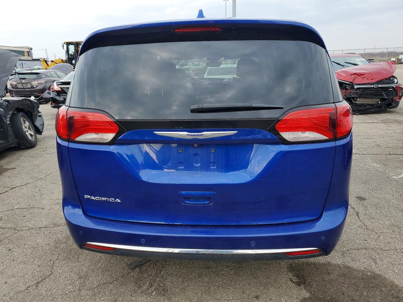 2019 CHRYSLER PACIFICA