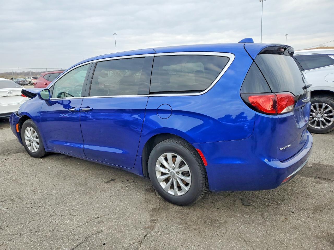 2019 CHRYSLER PACIFICA