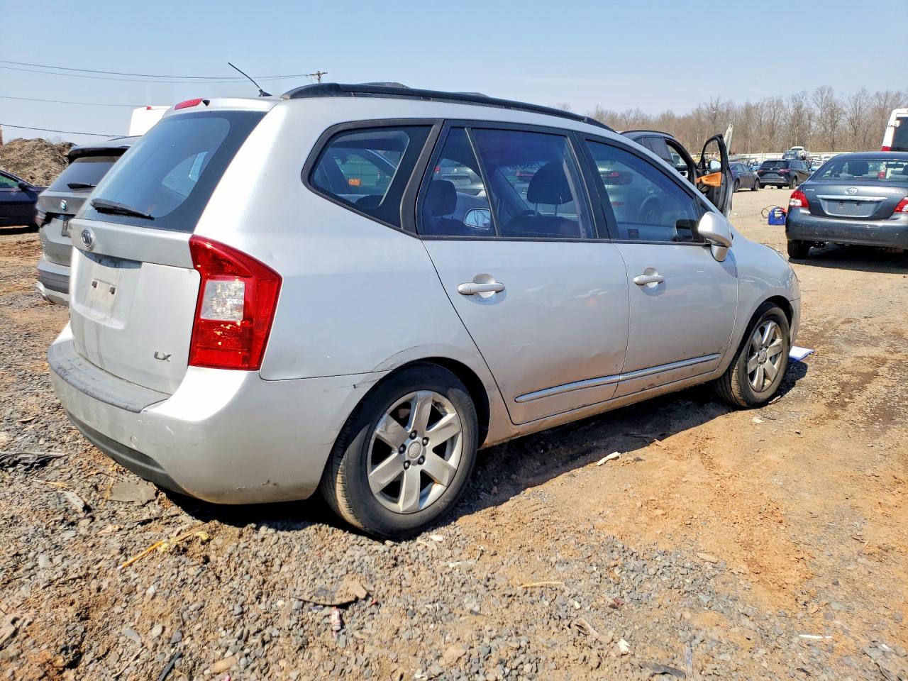2008 KIA RONDO