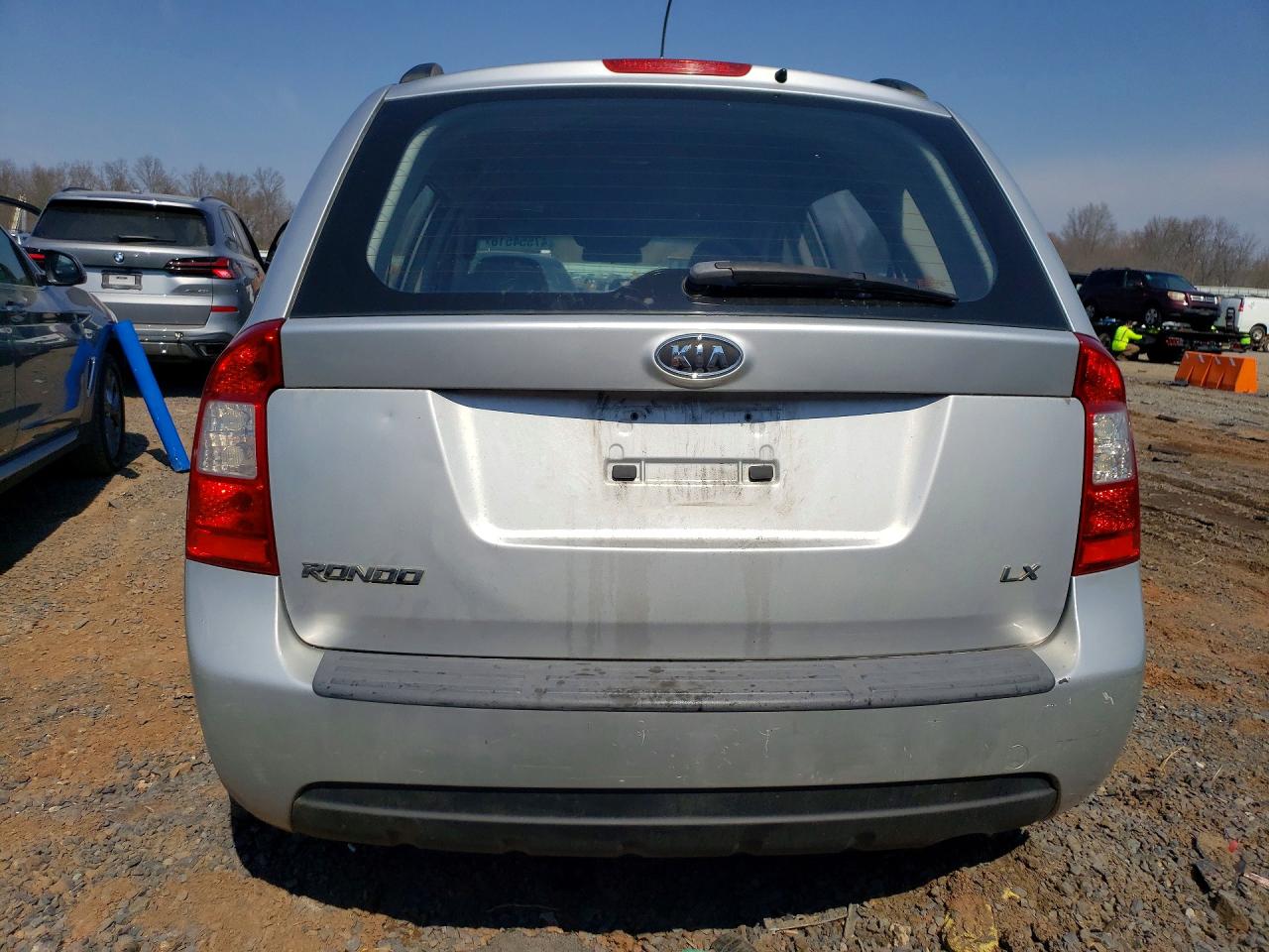 2008 KIA RONDO