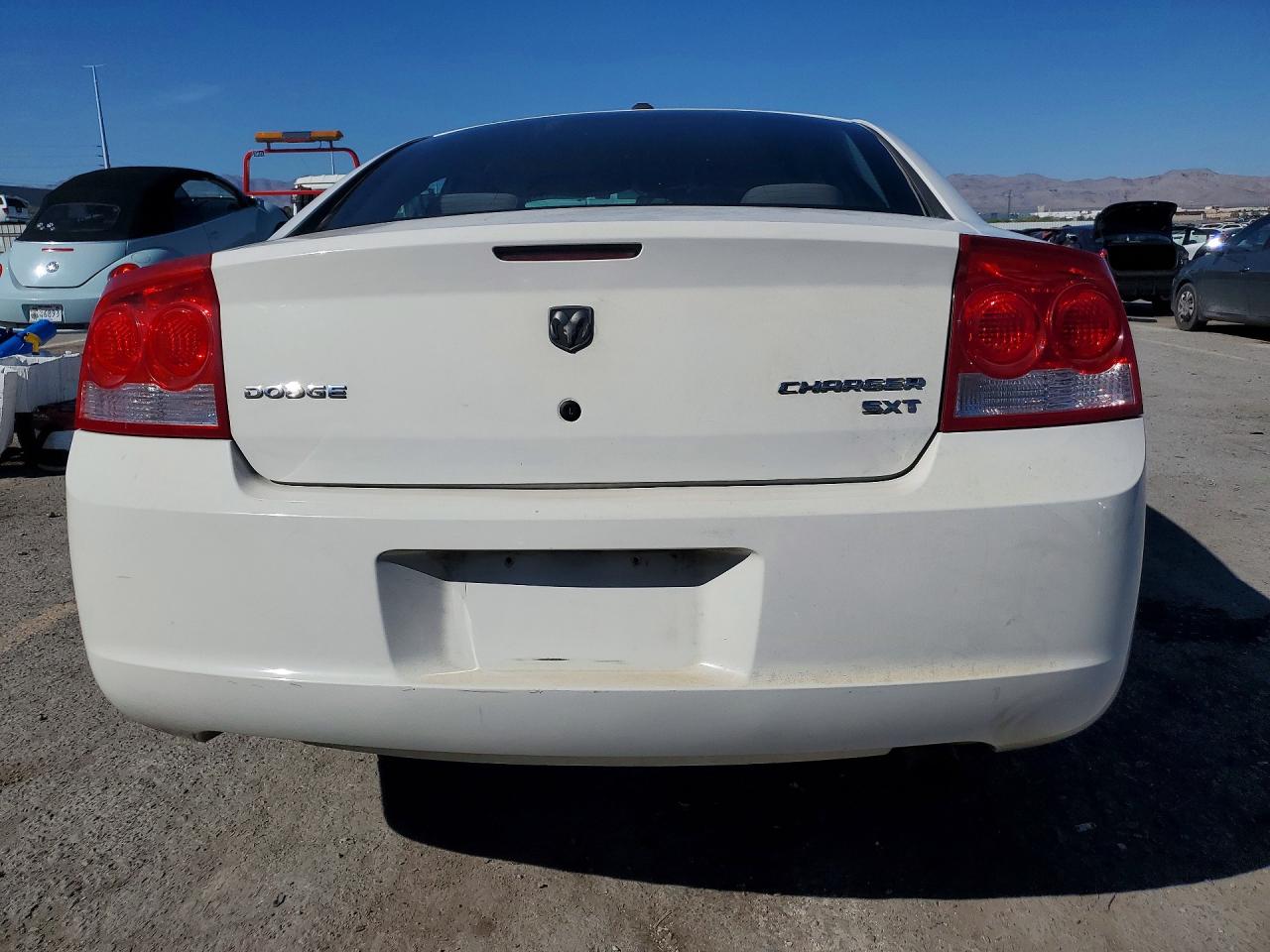 2010 DODGE CHARGER