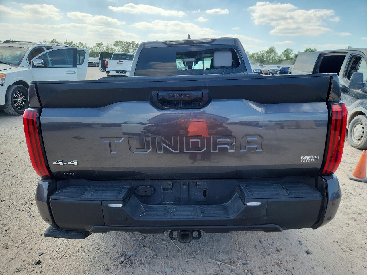 2024 TOYOTA TUNDRA