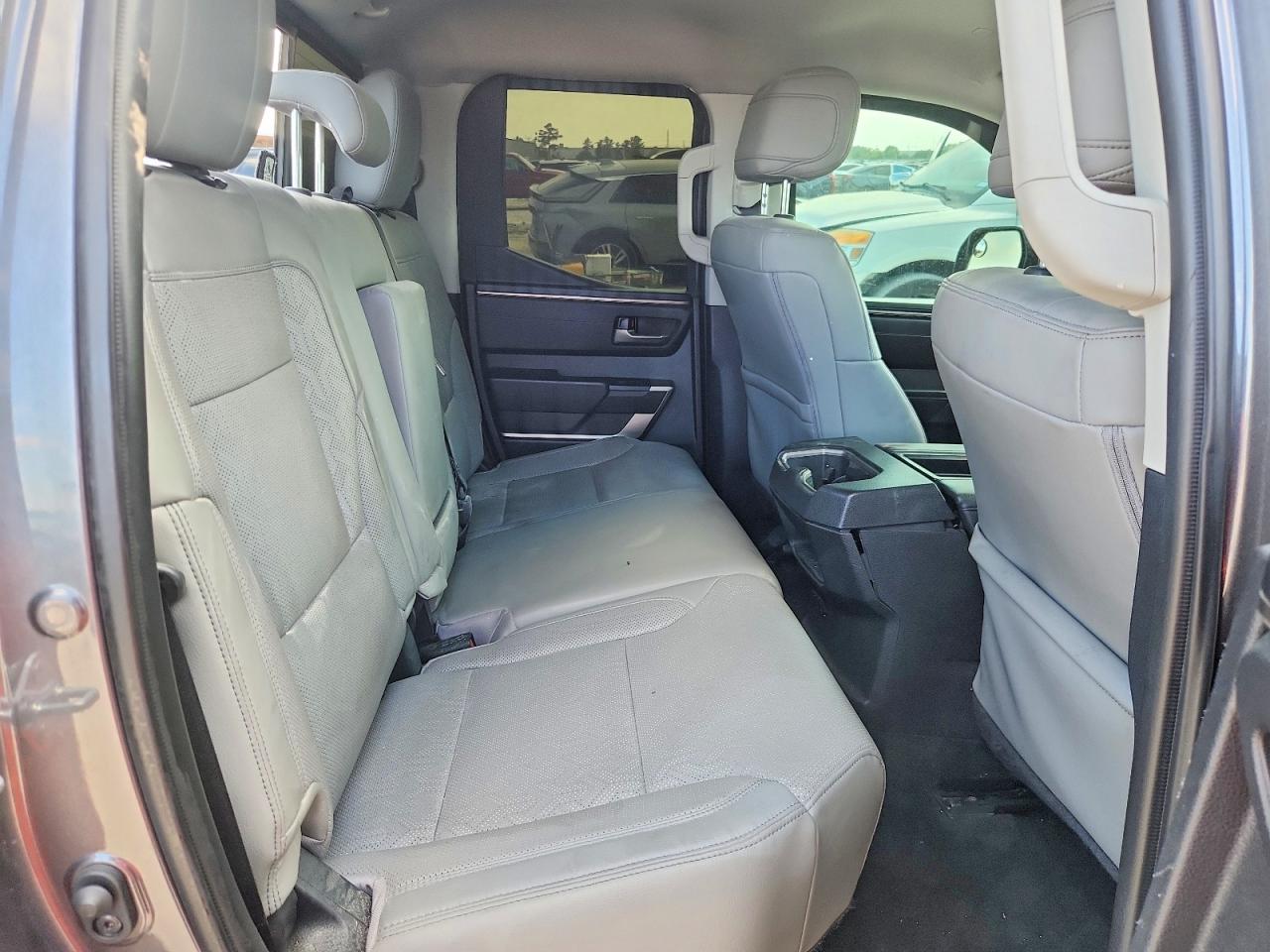 2024 TOYOTA TUNDRA