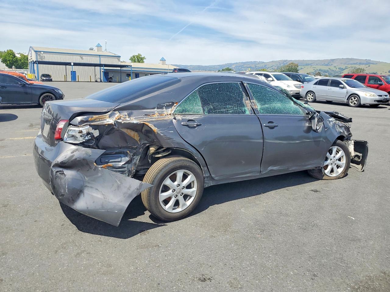 2010 TOYOTA CAMRY