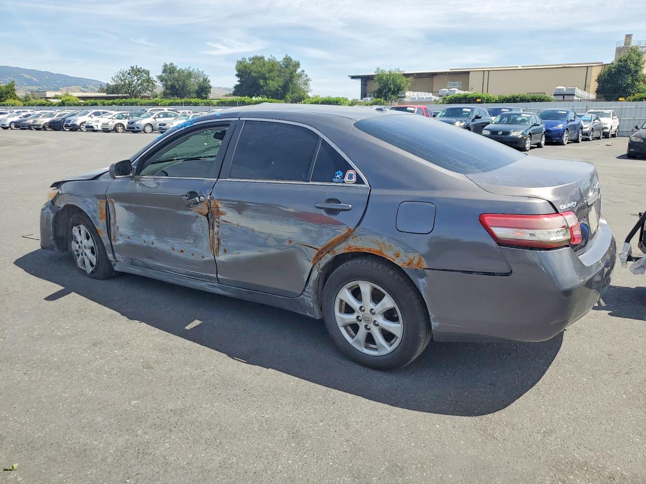 2010 TOYOTA CAMRY