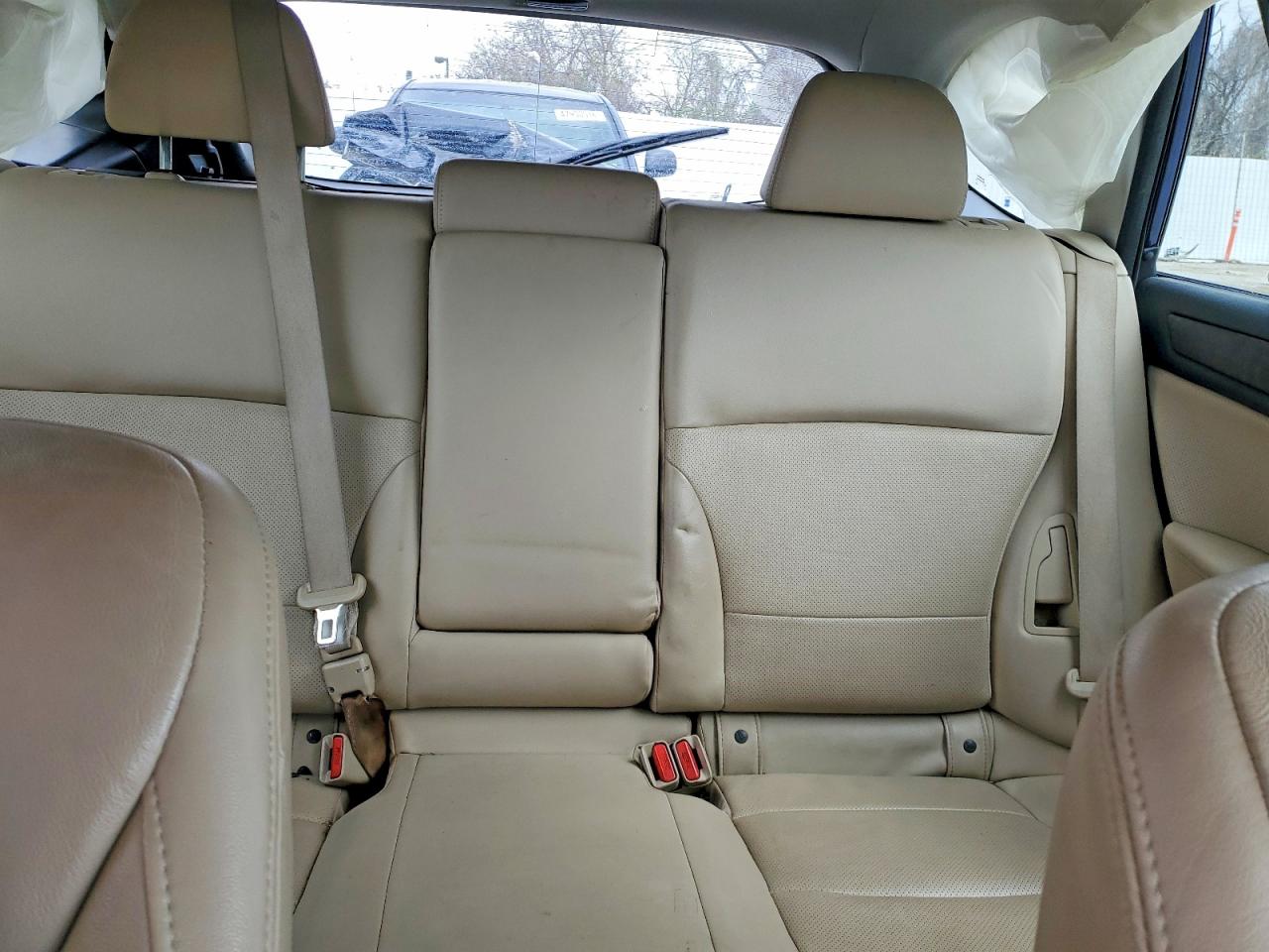 2016 SUBARU OUTBACK