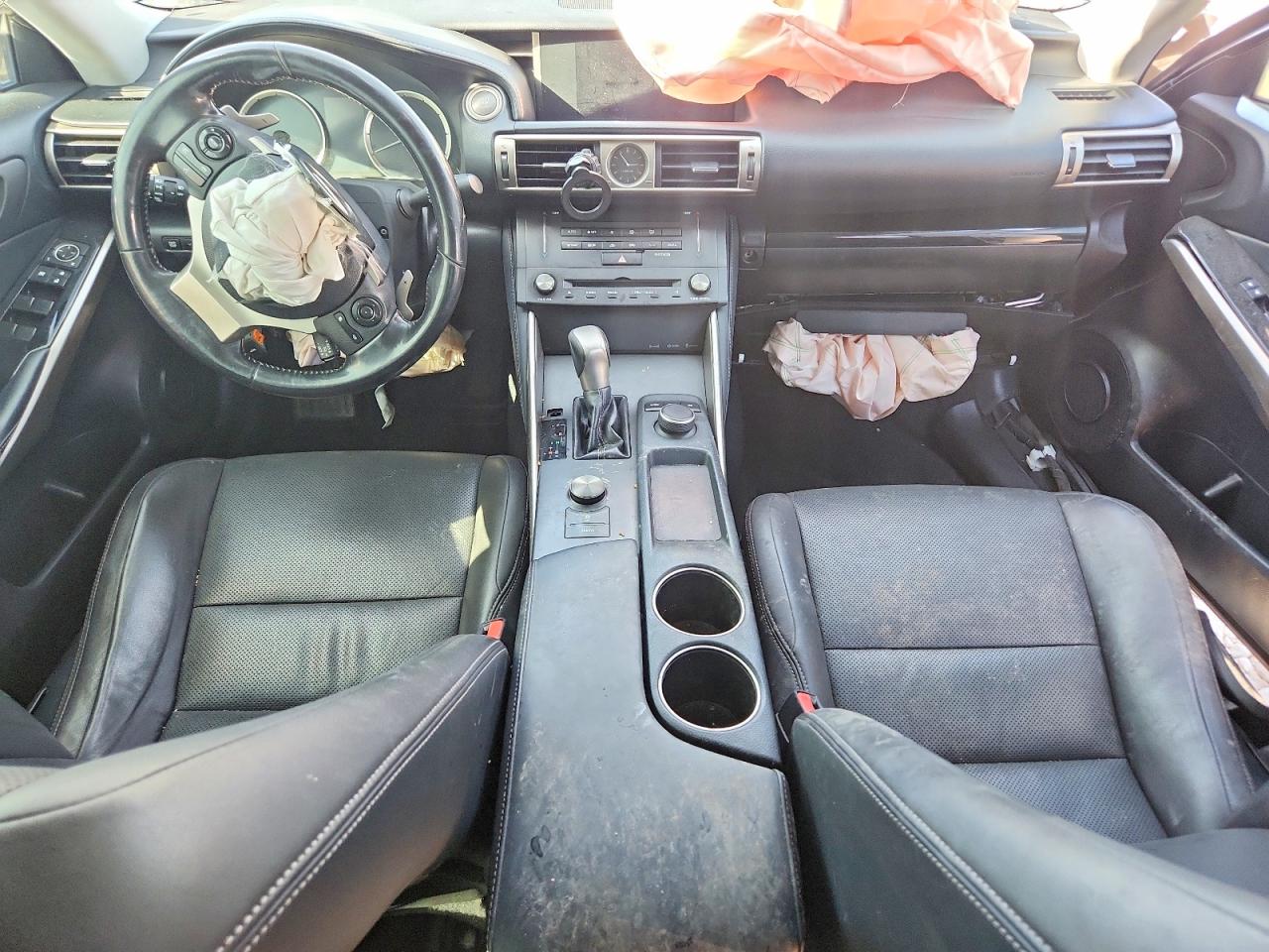 2016 LEXUS IS