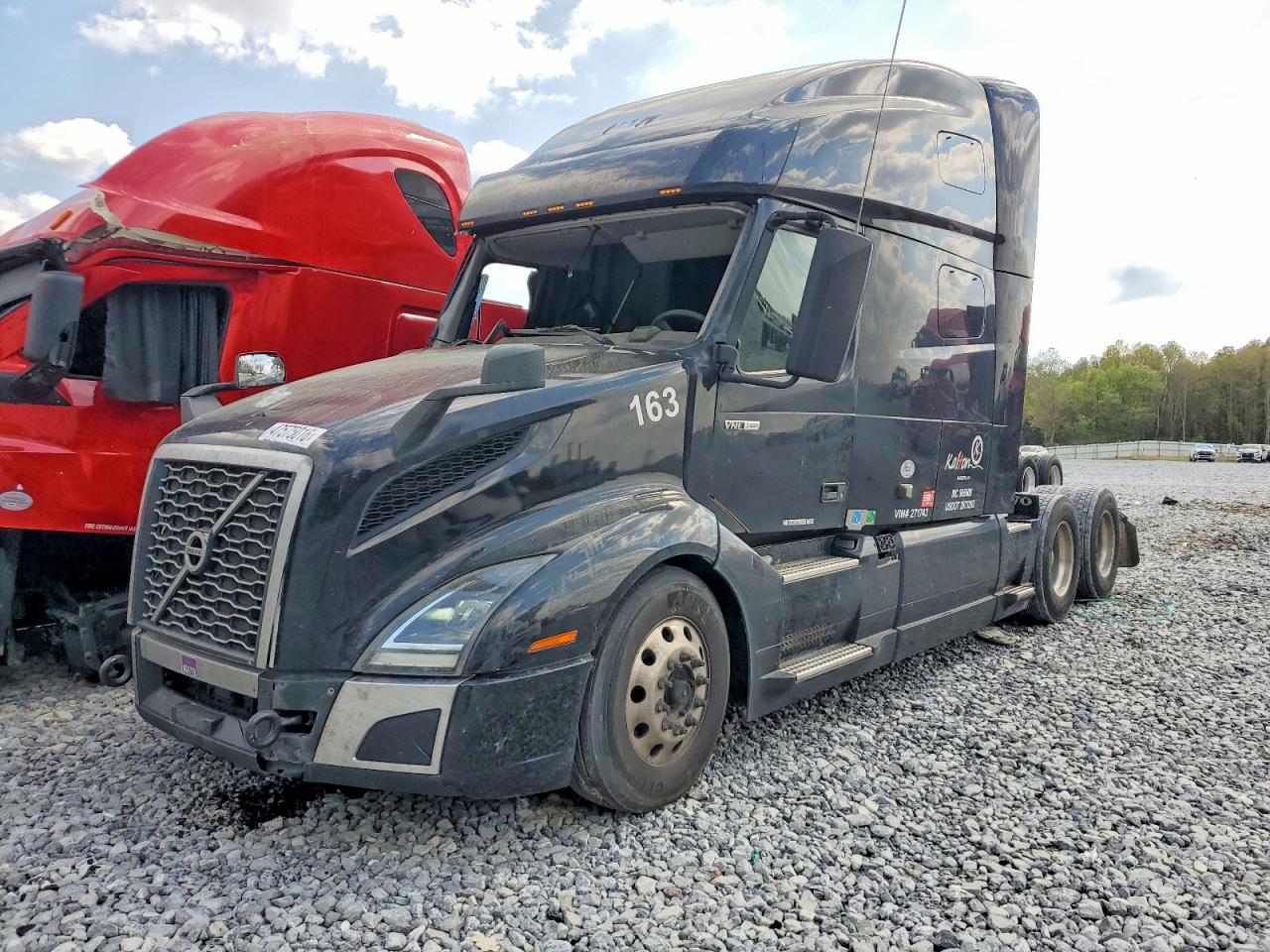 2021 VOLVO VN