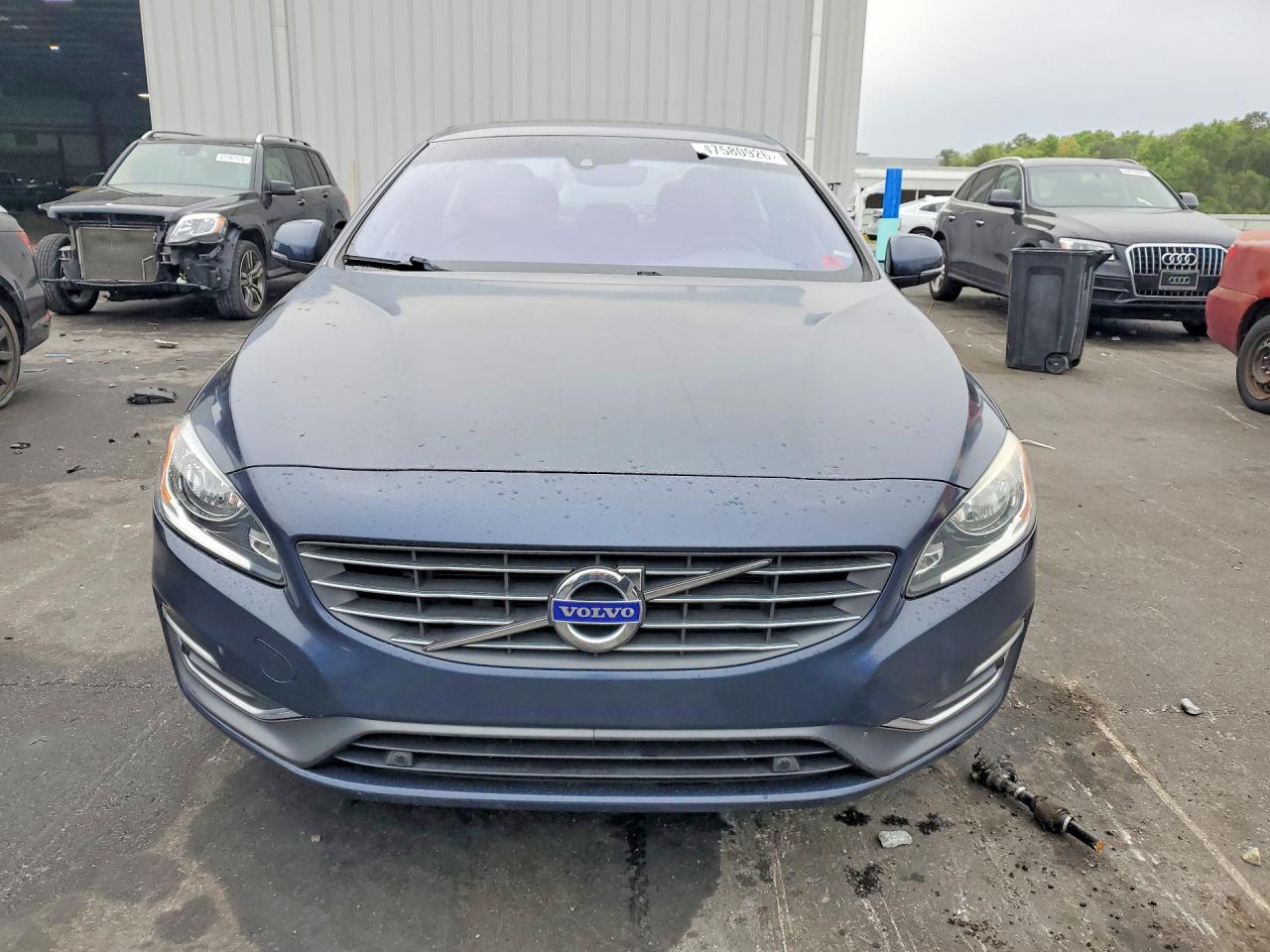 2015 VOLVO S60