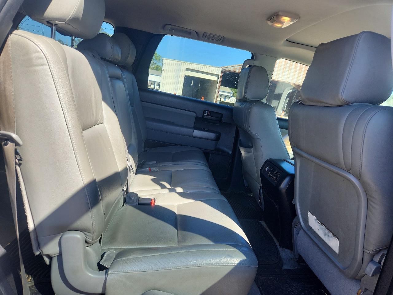 2010 TOYOTA SEQUOIA