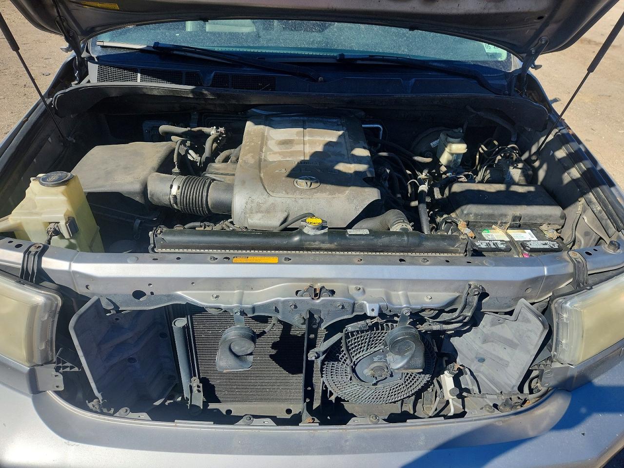 2010 TOYOTA SEQUOIA