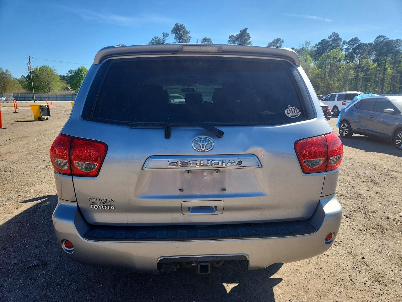 2010 TOYOTA SEQUOIA