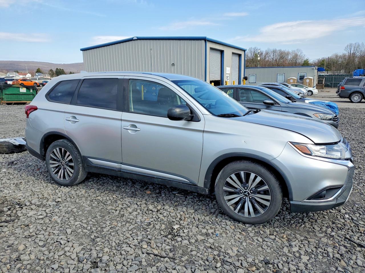 2019 MITSUBISHI OUTLANDER