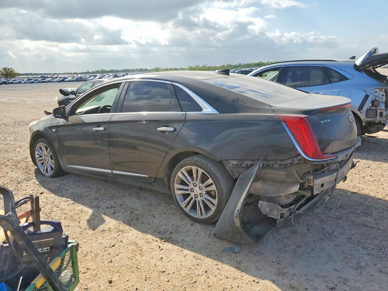 2019 CADILLAC XTS