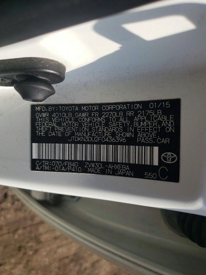 2015 TOYOTA PRIUS