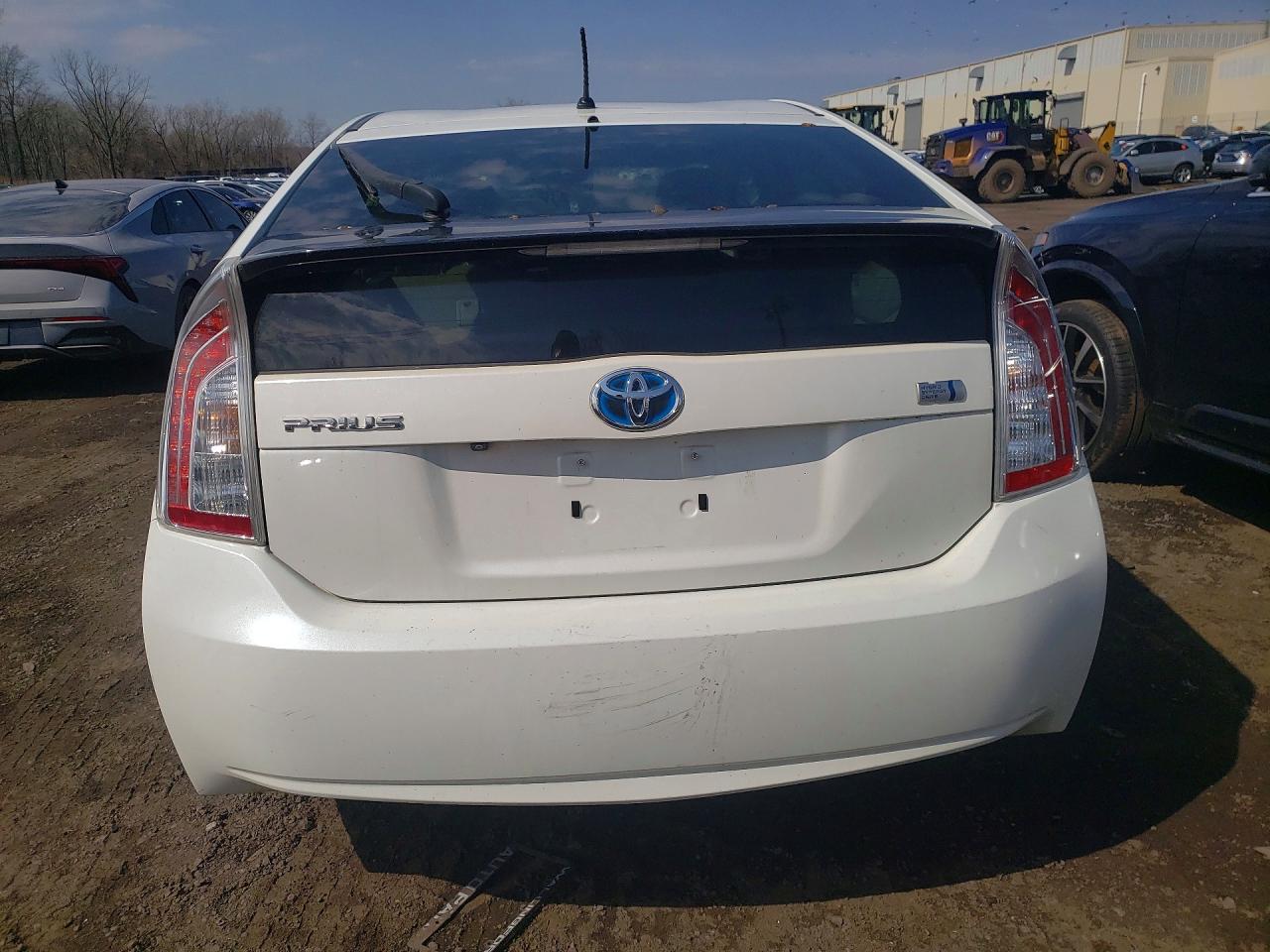 2015 TOYOTA PRIUS