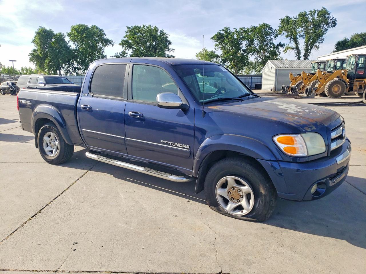 2004 TOYOTA TUNDRA