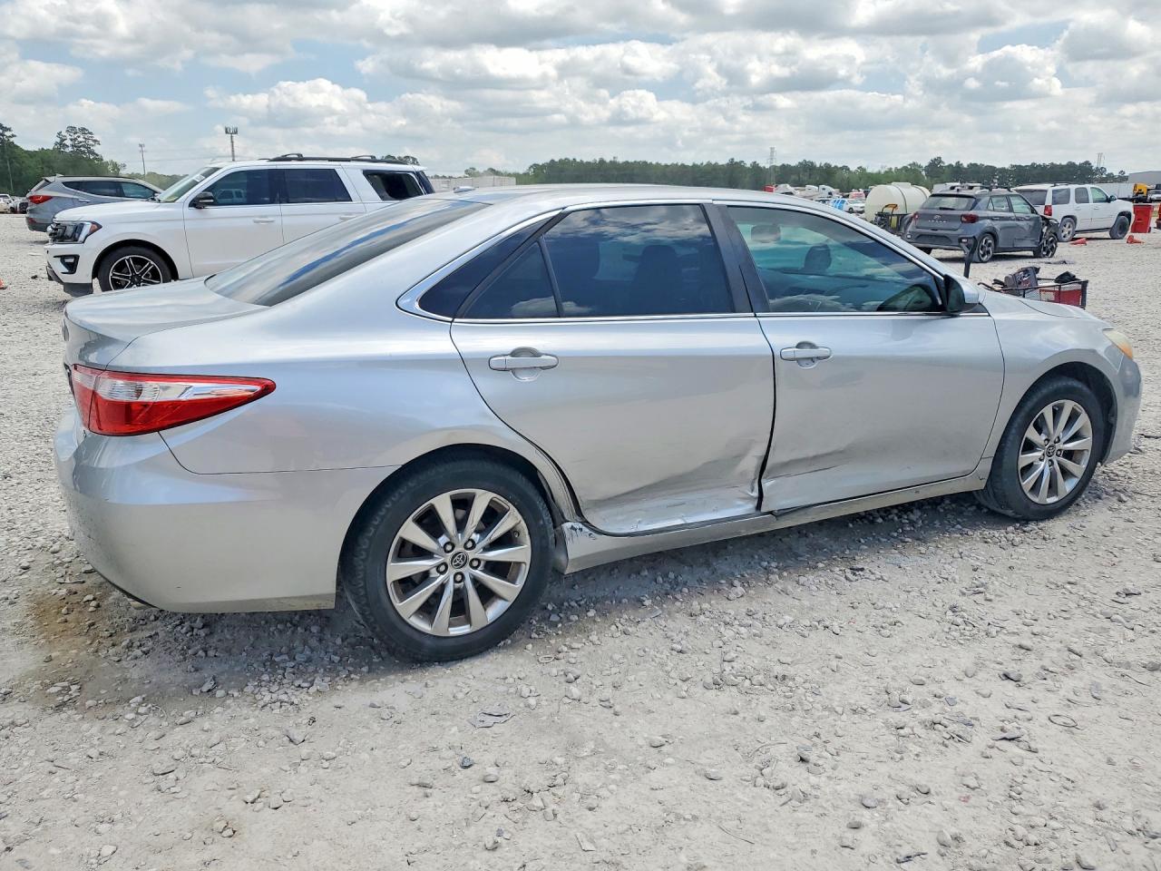 2016 TOYOTA CAMRY