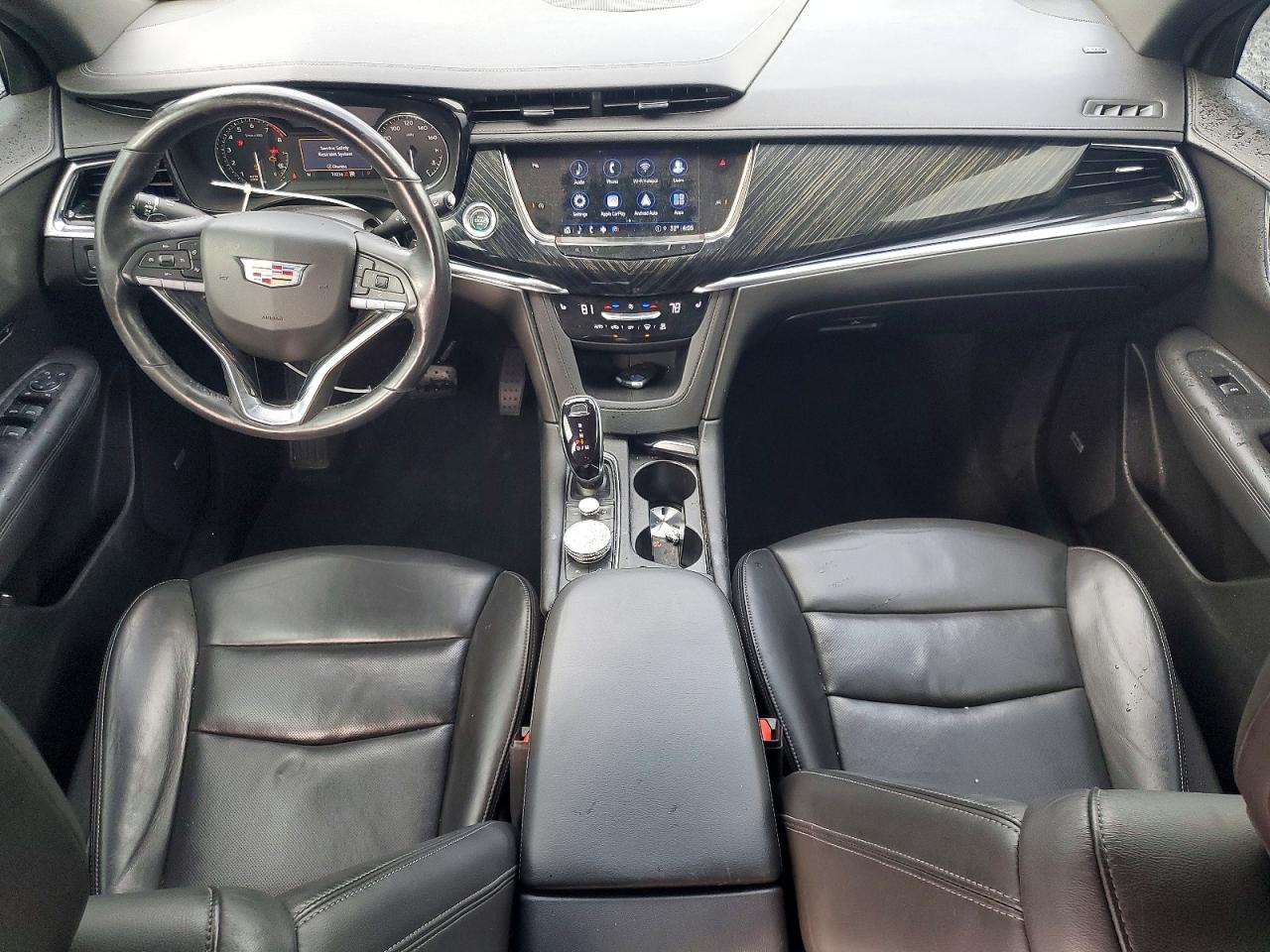 2022 CADILLAC XT6