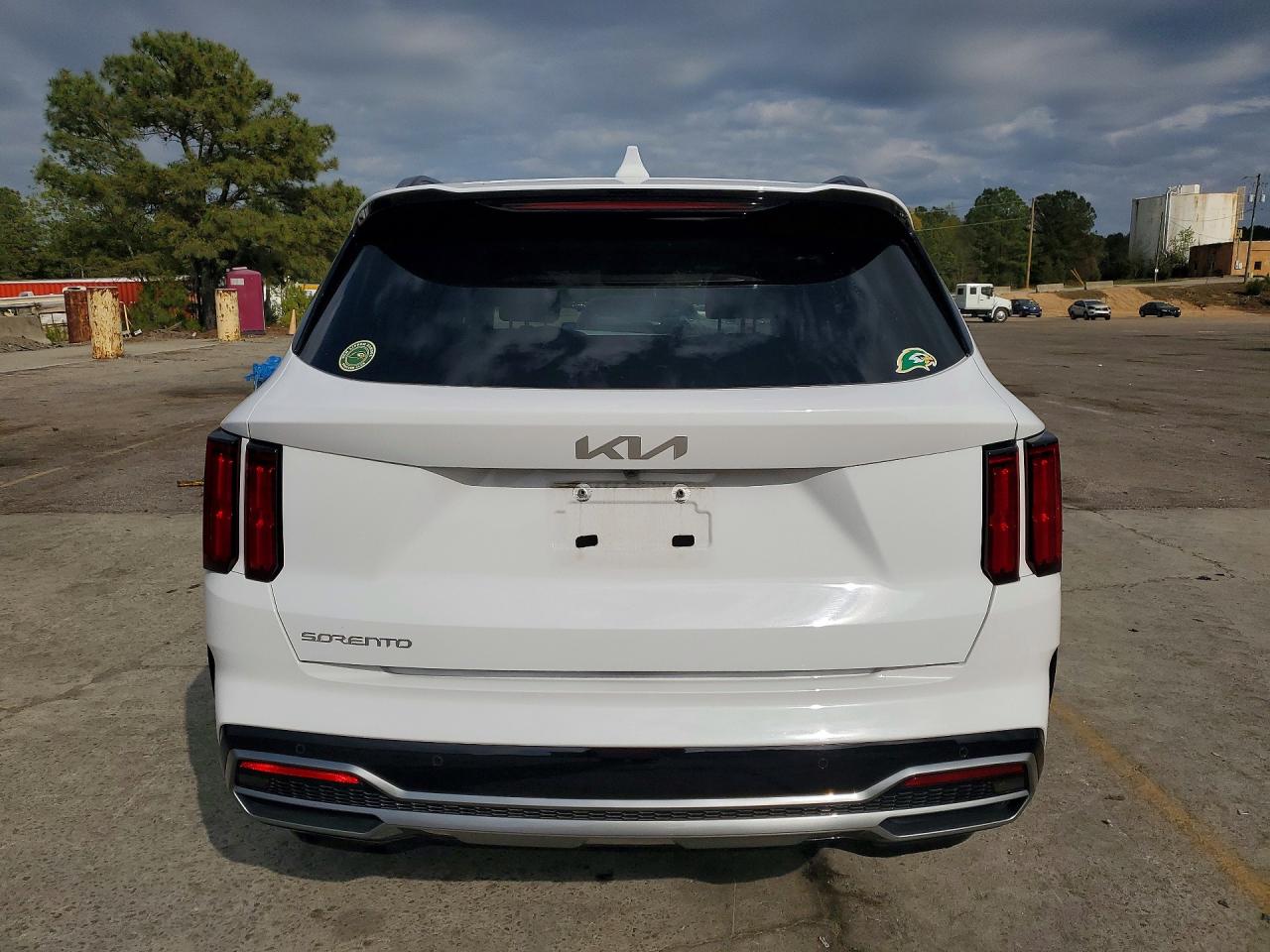 2023 KIA SORENTO