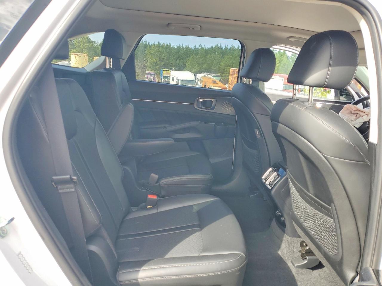2023 KIA SORENTO