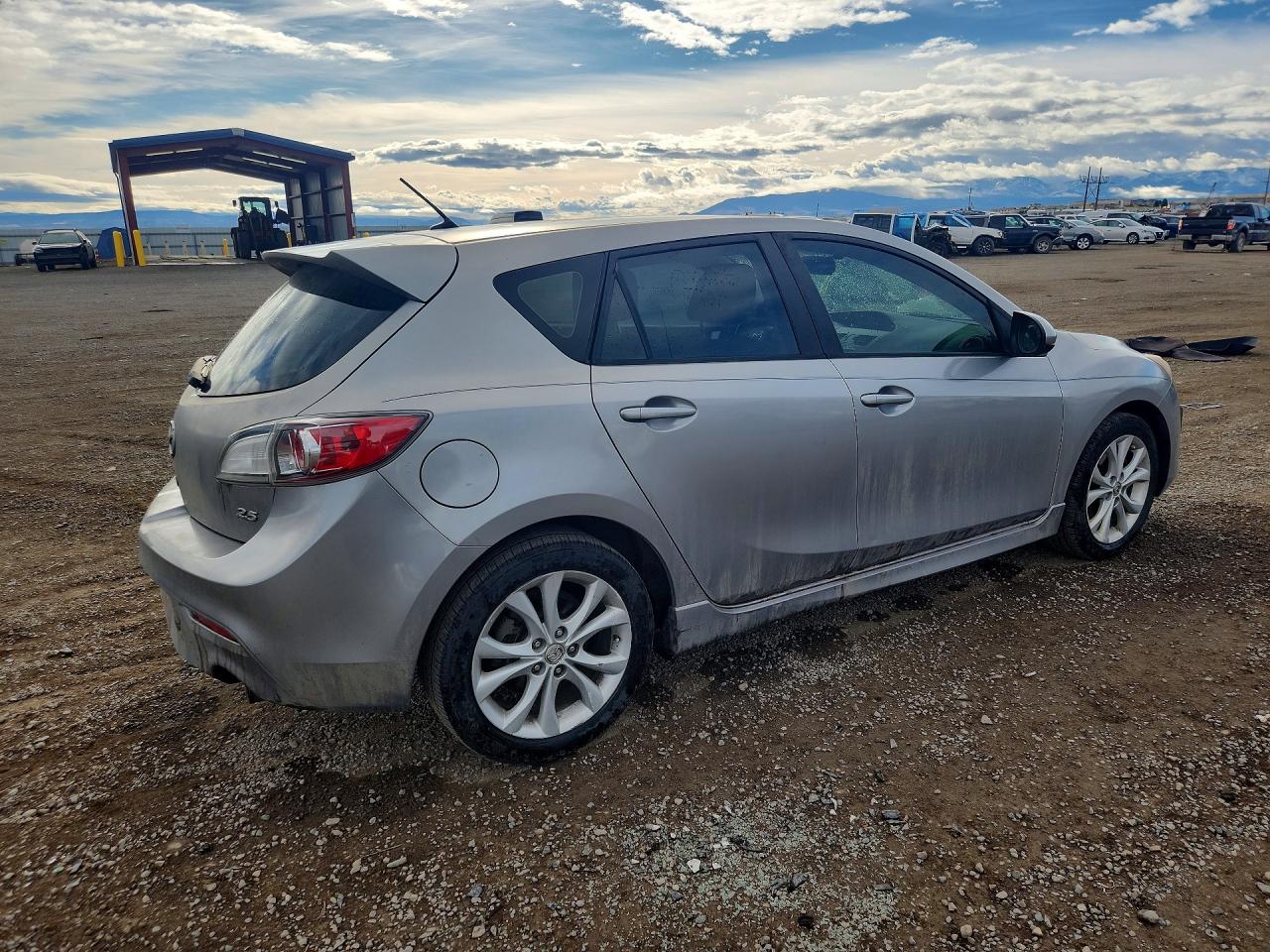 2011 MAZDA MAZDA3