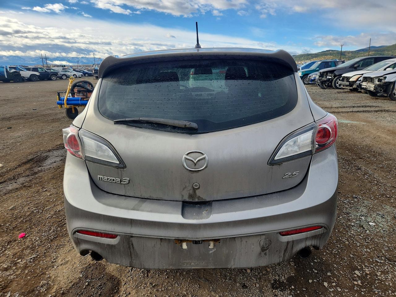 2011 MAZDA MAZDA3