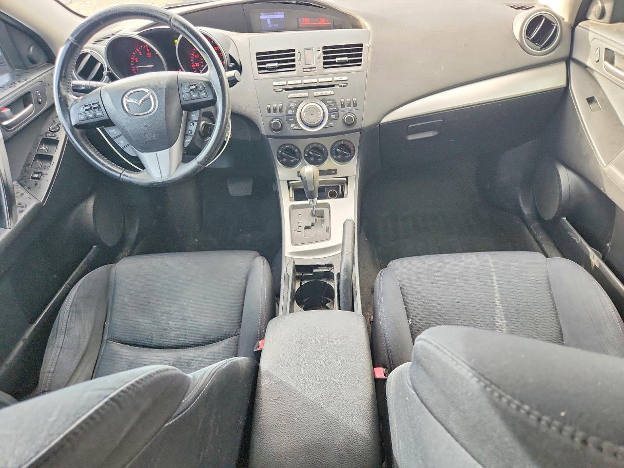 2011 MAZDA MAZDA3
